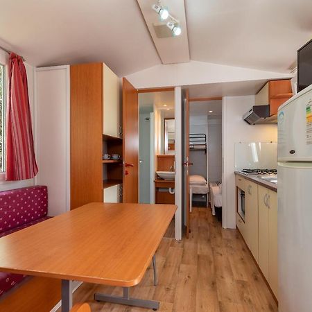 'Olive Grove' Camping House-Near The Beach Divulje Exterior foto